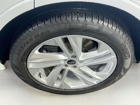 Used 2021 Audi Q7 3.0T Premium AWD/4WD image 33