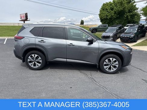 Used 2023 Nissan Rogue SV w/ SV Premium B Package AWD/4WD image 2