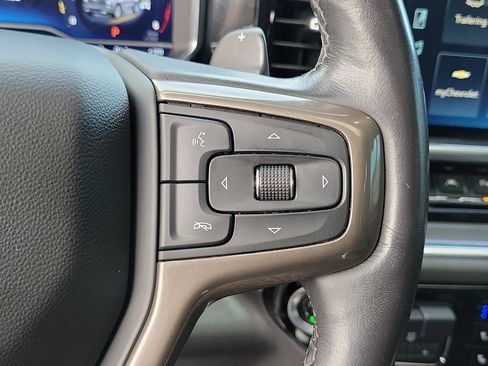 Used 2023 Chevrolet Silverado 1500 High Country w/ Technology Package AWD/4WD image 31