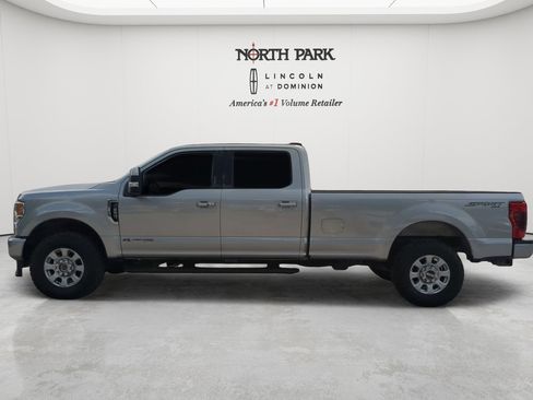 Used 2022 Ford F250 Lariat w/ Lariat Ultimate Package AWD/4WD image 6
