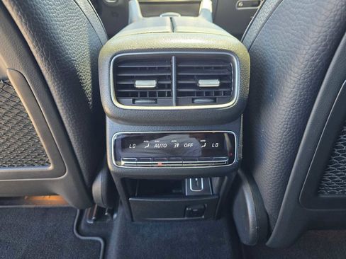 Used 2020 Mercedes-Benz GLS 450 4MATIC image 21