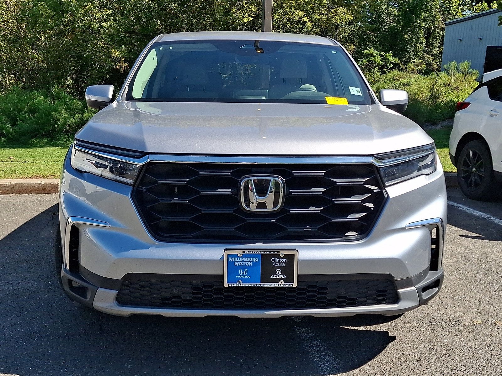 Used 2025 Honda Pilot EX-L image 2
