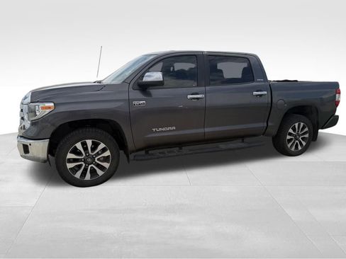 Used 2018 Toyota Tundra Limited w/ Limited Premium Package image 3