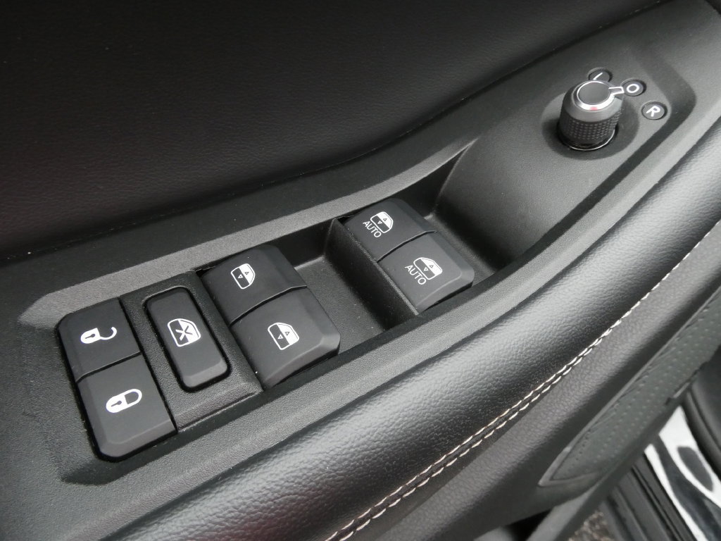 Used 2021 Jeep Grand Cherokee L Limited AWD/4WD image 24