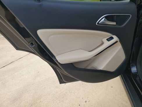 Used 2019 Mercedes-Benz GLA 250 image 30