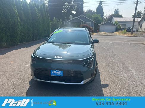 Used 2023 Kia Niro Wind FWD image 1