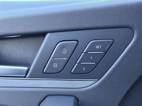 Used 2020 Audi Q5 2.0T Titanium Premium Plus w/ Premium Plus Package image 14