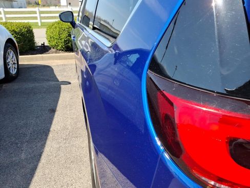 Used 2021 Chrysler Pacifica Touring-L image 17