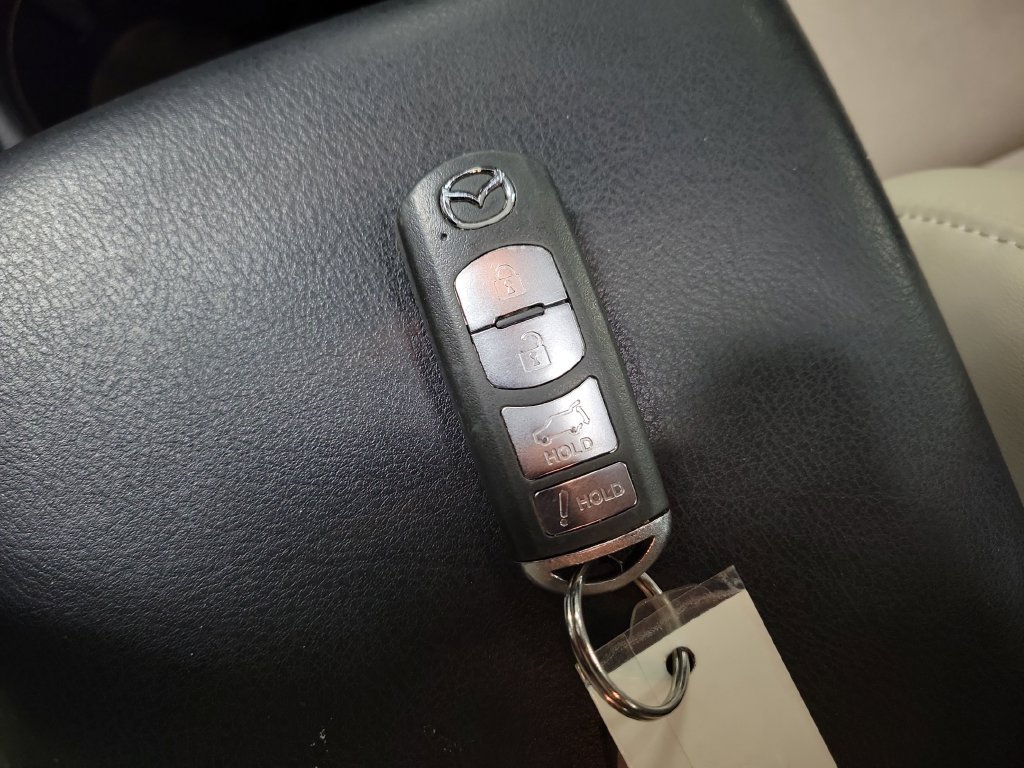 Used 2019 MAZDA CX-5 Touring FWD image 23
