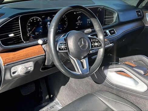 Used 2022 Mercedes-Benz GLE 350 4MATIC w/ Premium Package image 17