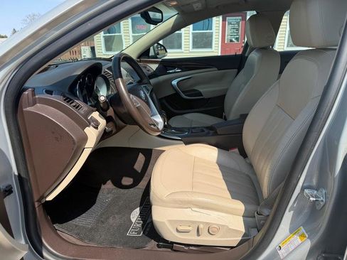 Used 2011 Buick Regal CXL w/ RL3 Preferred Equipment Group image 3