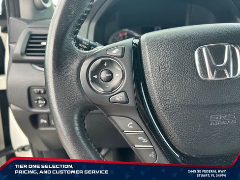Used 2017 Honda Pilot Touring image 48