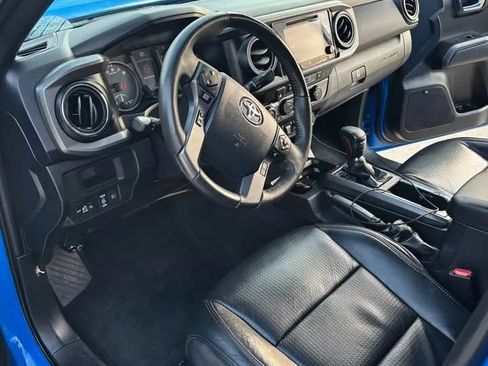 Used 2019 Toyota Tacoma TRD Pro AWD/4WD image 8