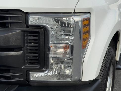 Used 2019 Ford F250 XL w/ Power Equipment Group image 53