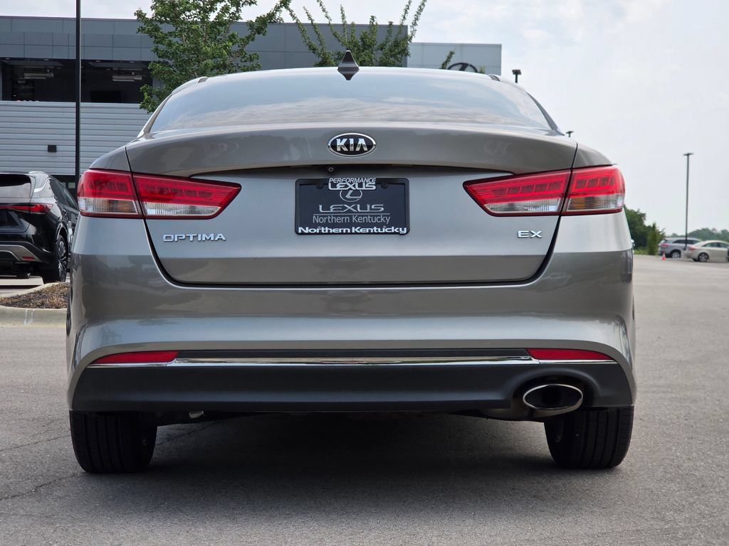 Used 2017 Kia Optima EX FWD image 25