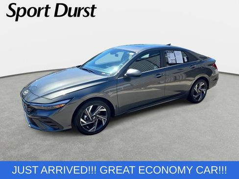Used 2025 Hyundai Elantra SEL w/ Cargo Package FWD image 1