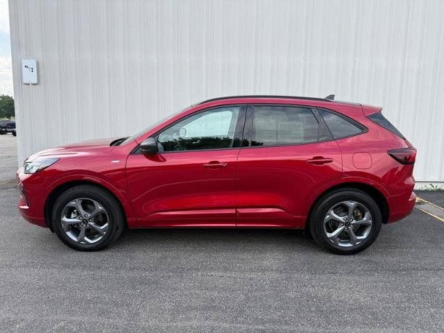 Certified 2024 Ford Escape ST-Line w/ Tech Pack #1 AWD/4WD image 2