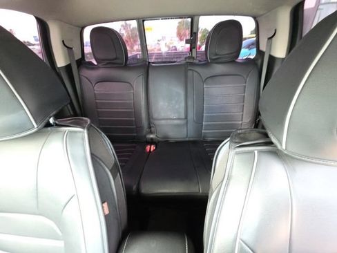 Used 2019 Chevrolet Colorado LT w/ LT Convenience Package AWD/4WD image 11