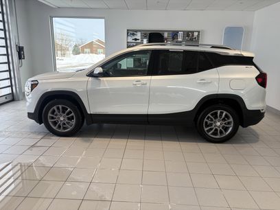Used 2024 GMC Terrain SLT w/ Infotainment Package II