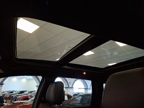 Used 2021 Jeep Grand Cherokee Trackhawk w/ Trailer Tow Group IV image 14