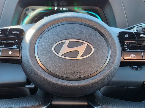 Certified 2025 Hyundai Elantra Sport image 21