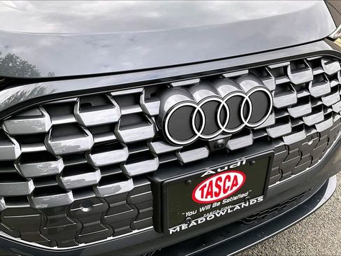 Used 2025 Audi Q5 Premium w/ Convenience Package image 33