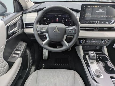 New 2026 Mitsubishi Outlander SEL FWD image 19