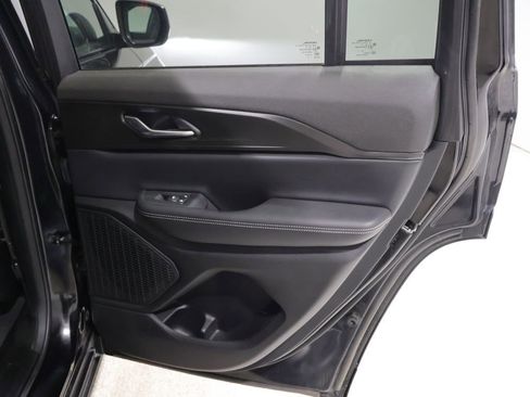 Certified 2023 Jeep Grand Cherokee Laredo w/ Trailer Tow Prep Group (B) AWD/4WD image 22