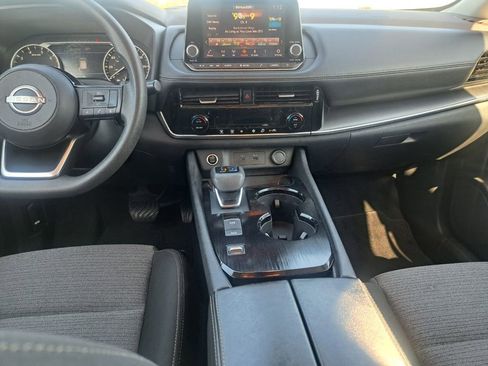 Used 2022 Nissan Rogue SV image 21