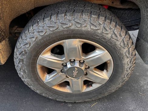 Used 2020 Chevrolet Silverado 2500 LTZ w/ LTZ Premium Package image 39