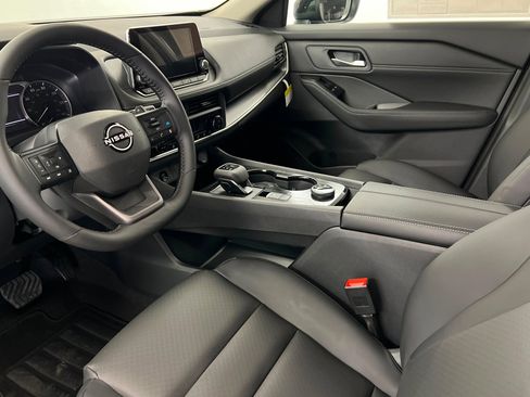 New 2026 Nissan Rogue SV image 15