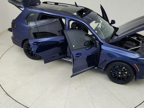 Used 2024 BMW X7 xDrive40i w/ Executive Package image 87