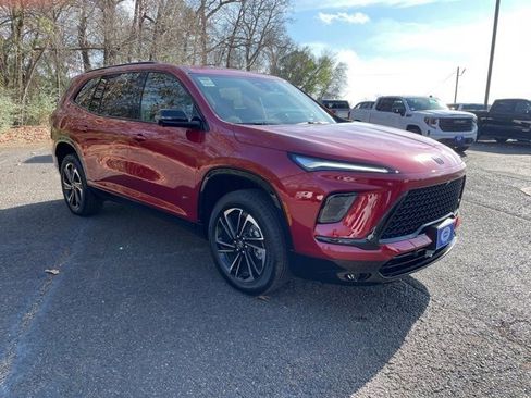 New 2026 Buick Enclave Sport Touring w/ Power Package image 7