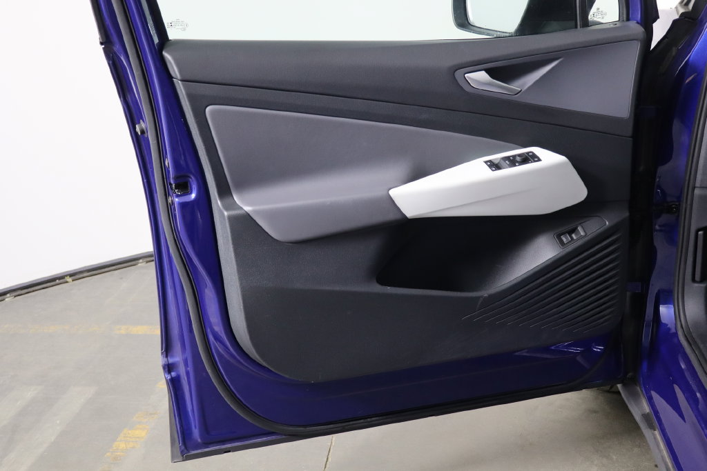 Used 2021 Volkswagen ID.4 1st Edition RWD image 17