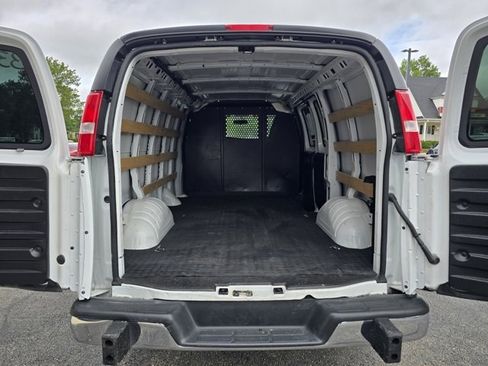 Used 2023 Chevrolet Express 2500 w/ Driver Convenience Package image 17