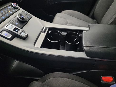 Used 2021 Hyundai Palisade SE image 26