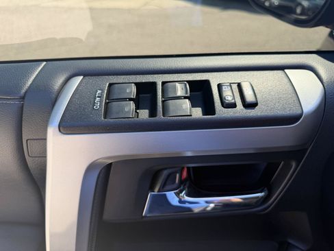 Used 2023 Toyota 4Runner SR5 Premium w/ Moonroof Package AWD/4WD image 9
