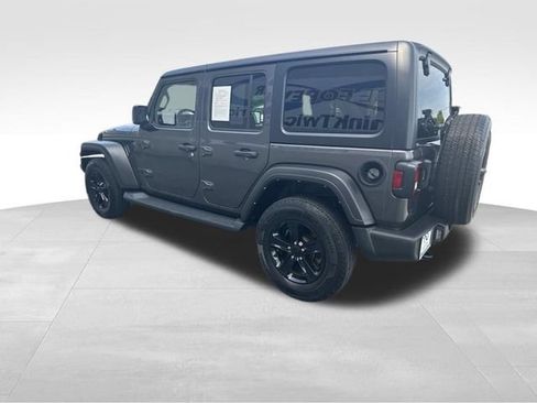 Used 2022 Jeep Wrangler Unlimited Sport AWD/4WD image 5