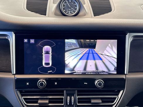 Used 2023 Porsche Macan GTS image 14