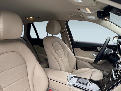 Certified 2022 Mercedes-Benz GLC 300 4MATIC image 31