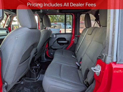Used 2018 Jeep Wrangler Unlimited Sport S AWD/4WD image 14