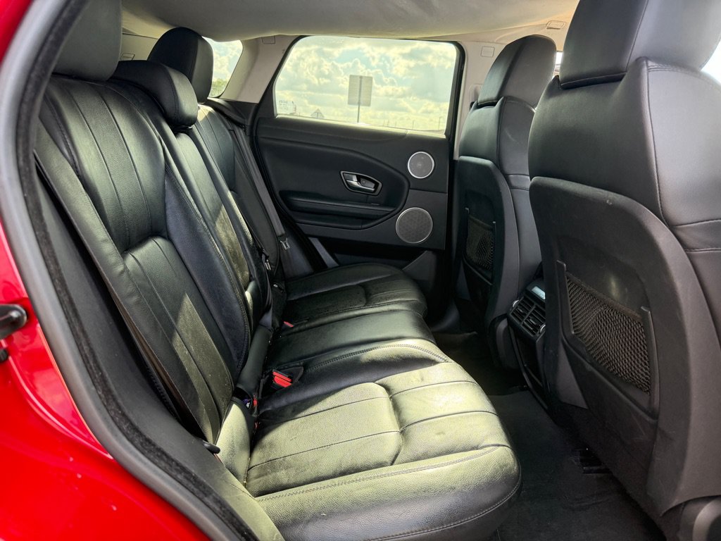 Used 2018 Land Rover Range Rover Evoque SE AWD/4WD image 34