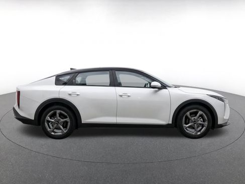 Used 2025 Kia K4 FWD image 8