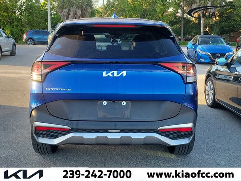 Used 2023 Kia Sportage EX FWD image 4