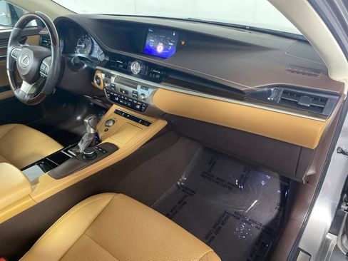 Used 2017 Lexus ES 350 FWD image 34