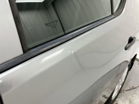 Used 2014 Nissan Versa S FWD image 29