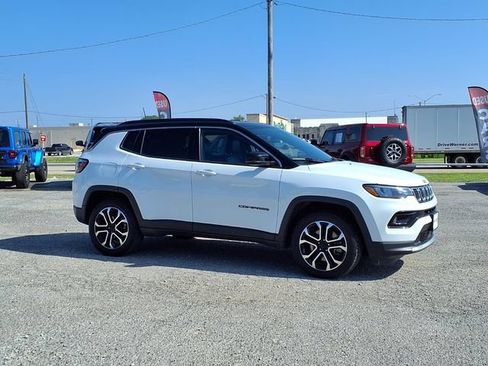 Used 2023 Jeep Compass Limited AWD/4WD image 22
