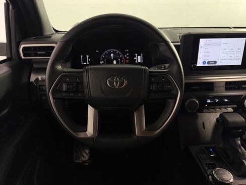 Used 2025 Toyota 4Runner SR5 image 20