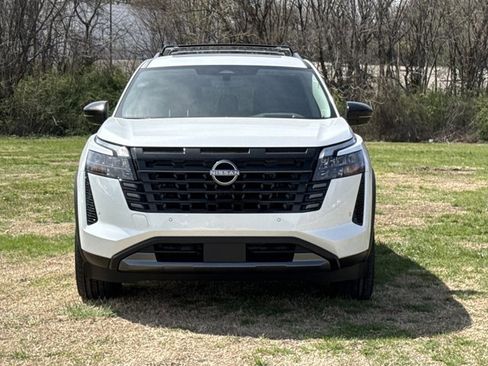 New 2026 Nissan Pathfinder Platinum AWD/4WD image 14