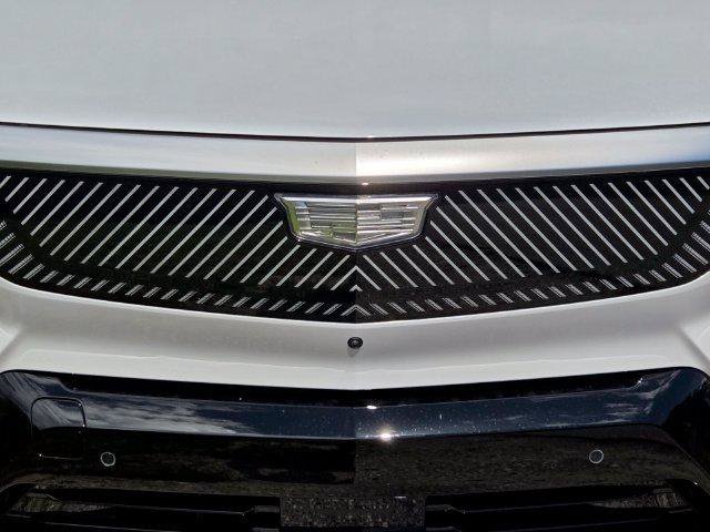 New 2027 Cadillac Optiq Luxury AWD/4WD image 9